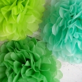 Umiss bleu-vert redéfinir les pompons de papier de soie sur école Noël manteau Christmas tree stand décor douches nuptiales