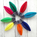 Pack de 8 ampoule colorée en forme de boules en nid d’abeille papier de soie pour le magasin printemps