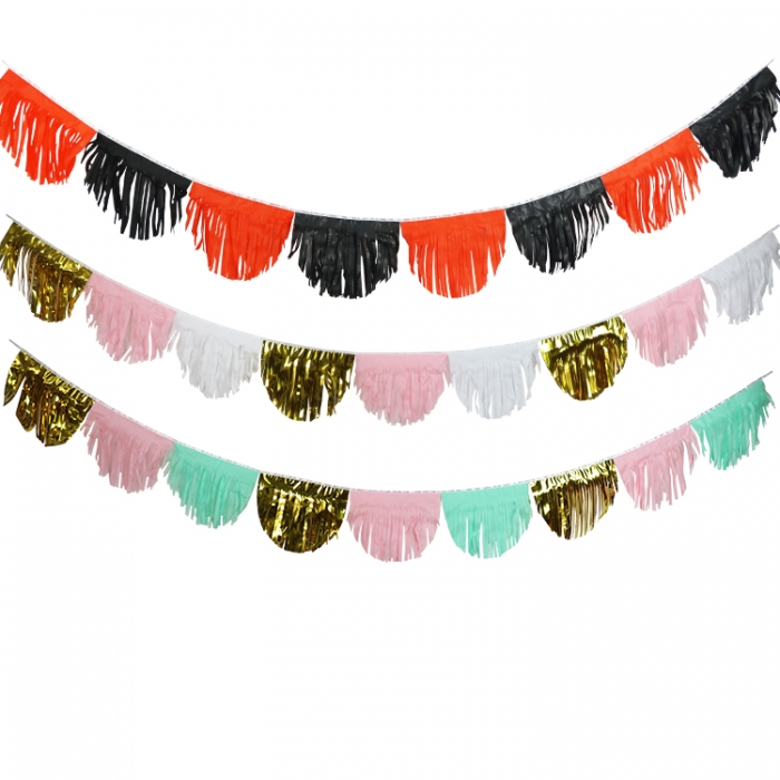 Fringed tissue banners for backdrop and decoration